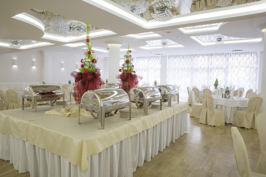 Hotel Jantar Wellness & Spa Ustka Ngoại thất bức ảnh