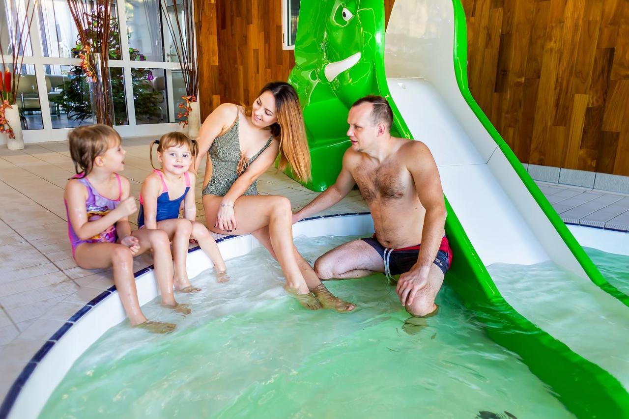 Hotel Jantar Wellness & Spa Ustka Ngoại thất bức ảnh