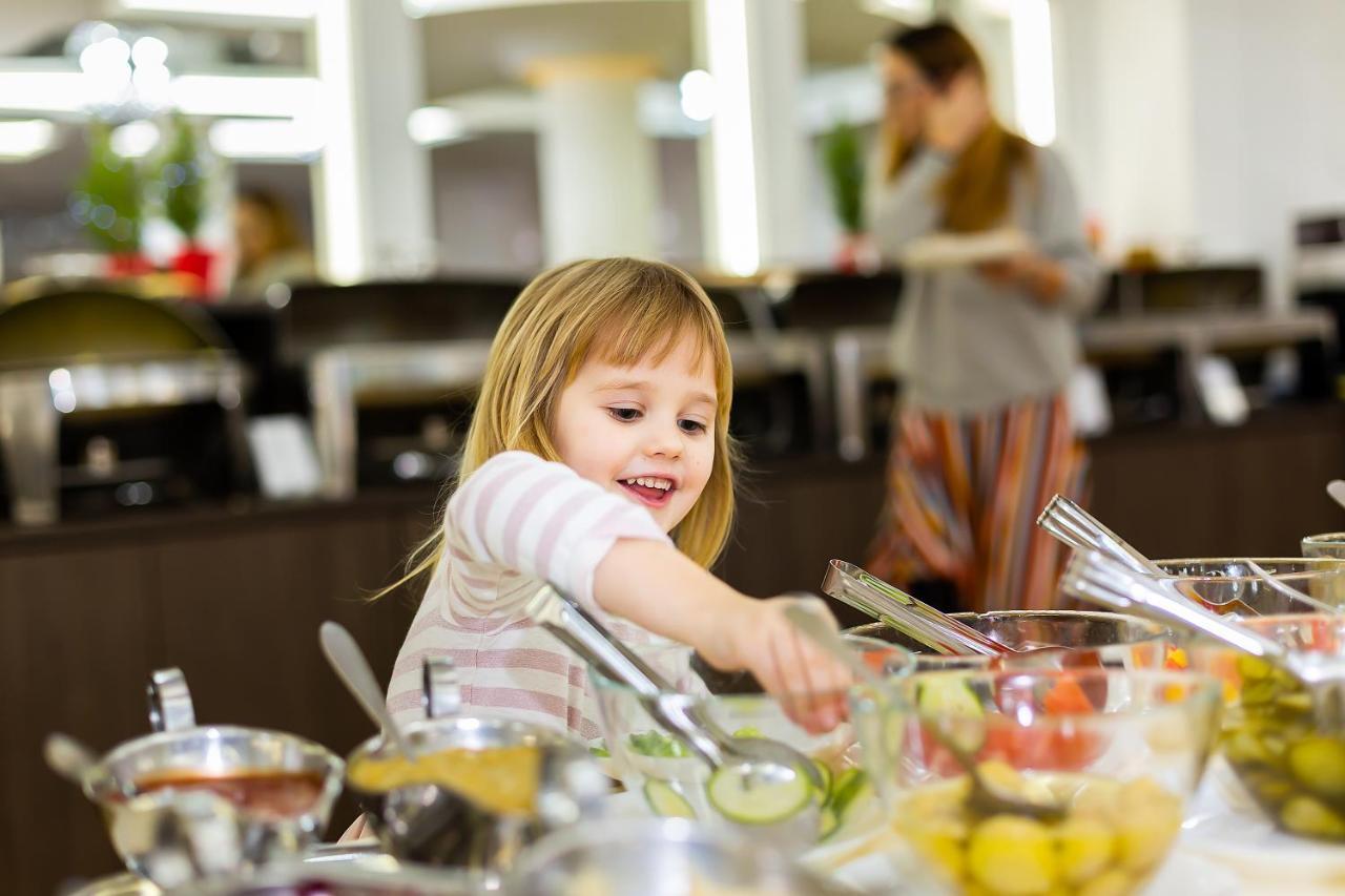 Hotel Jantar Wellness & Spa Ustka Ngoại thất bức ảnh